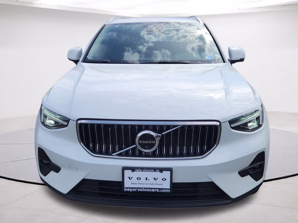 Certified 2023 Volvo XC40 B5 Plus Bright Theme