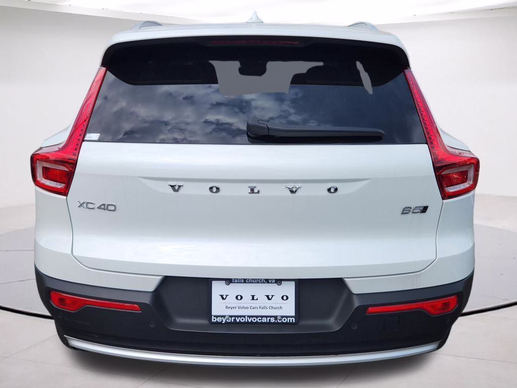 Certified 2023 Volvo XC40 B5 Plus Bright Theme