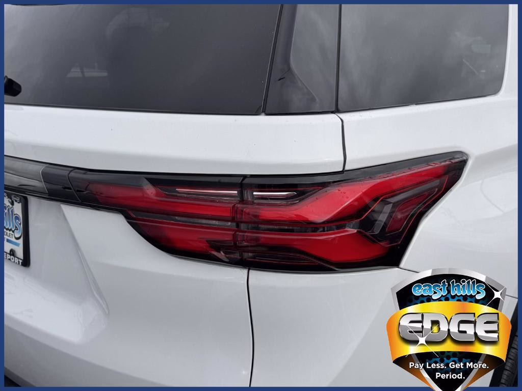 Certified 2023 Chevrolet Traverse RS