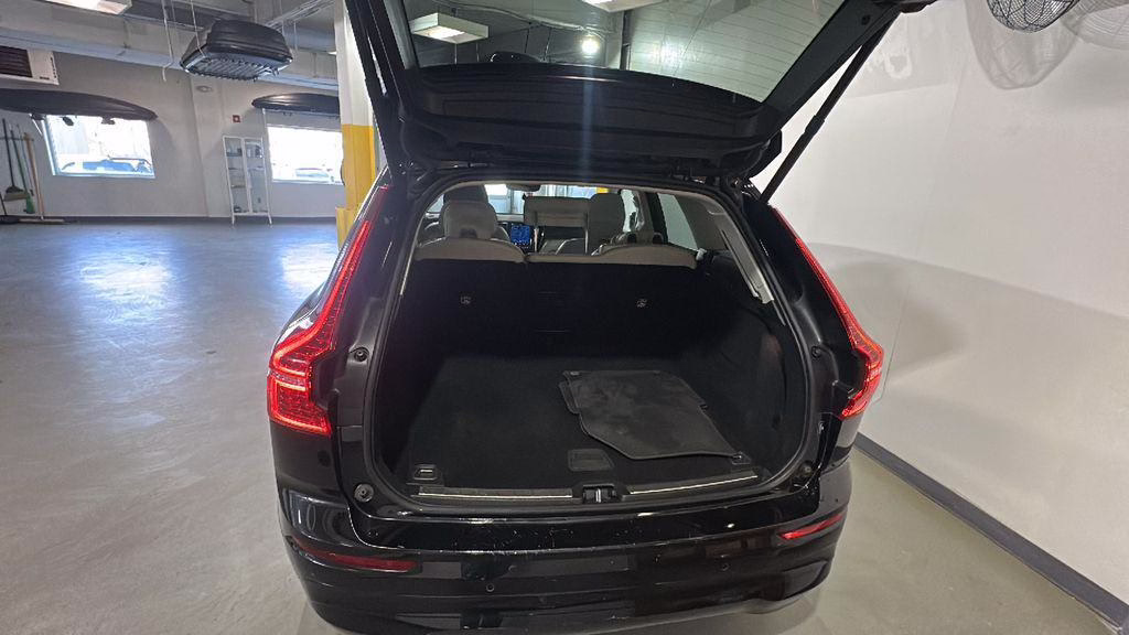 Certified 2023 Volvo XC60 B5 Core