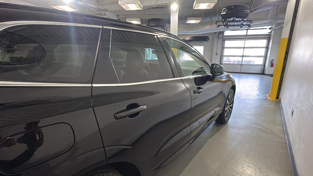 Certified 2023 Volvo XC60 B5 Core