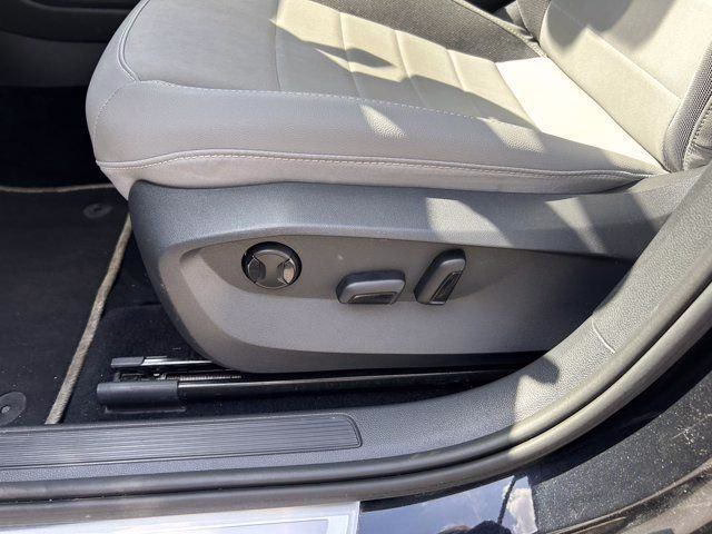 Certified 2023 Volkswagen Taos 1.5T SE