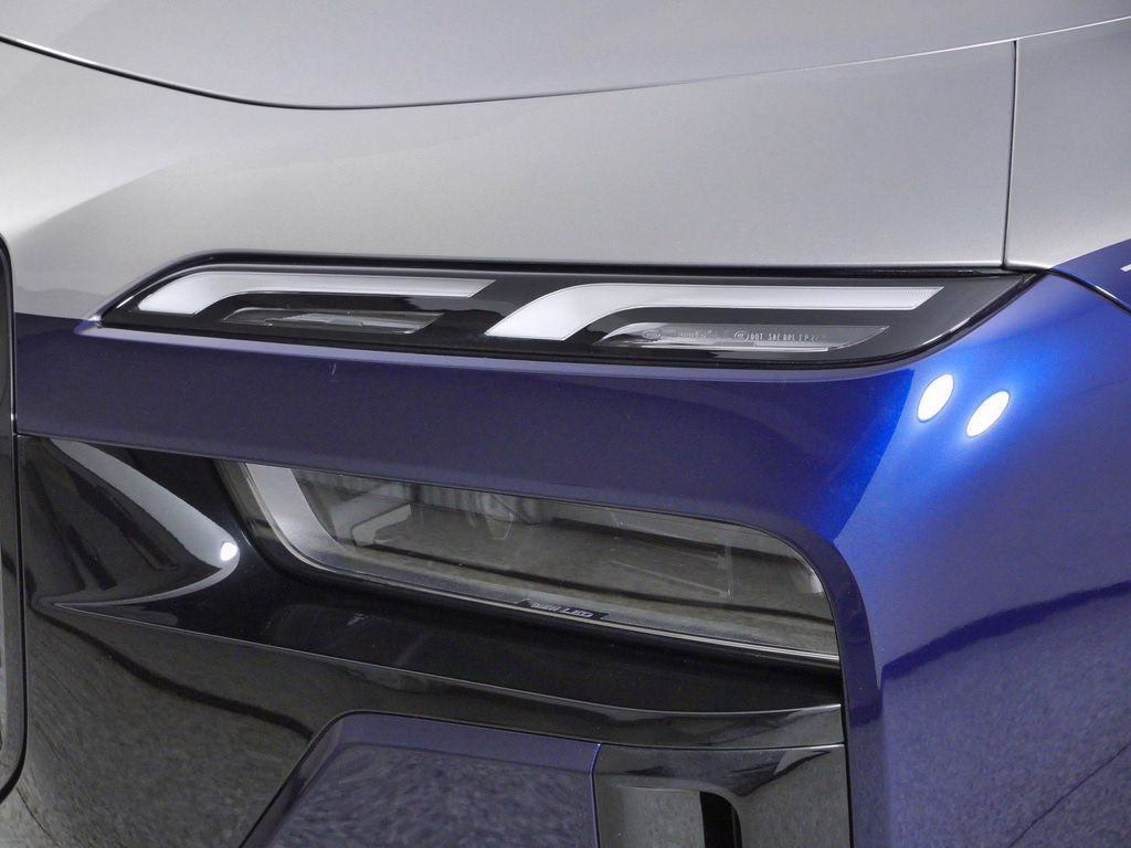 Certified 2023 BMW 760 i xDrive