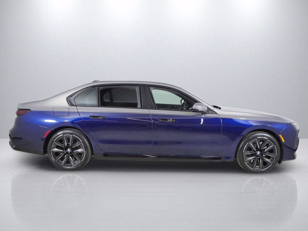 Certified 2023 BMW 760 i xDrive