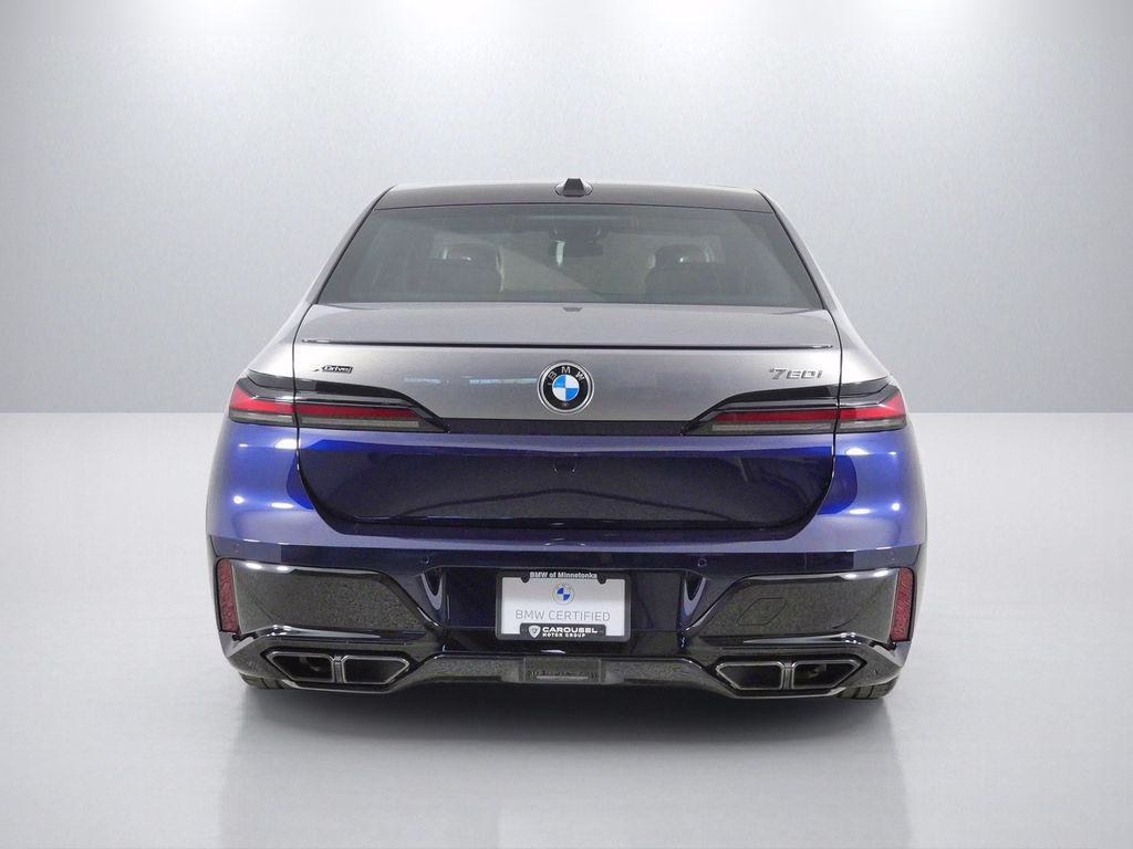 Certified 2023 BMW 760 i xDrive