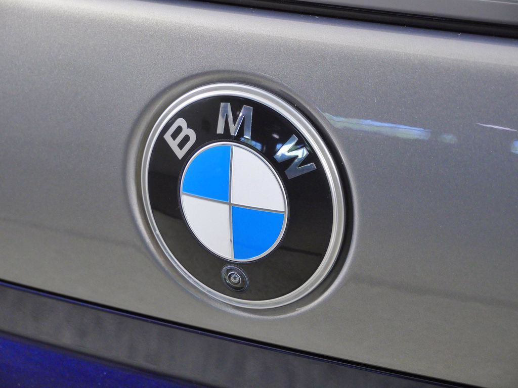 Certified 2023 BMW 760 i xDrive