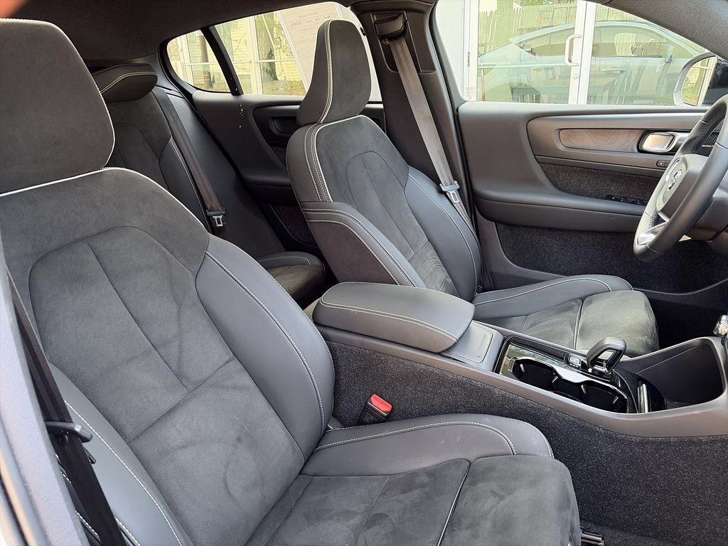 Certified 2023 Volvo C40 Recharge Pure Electric Twin Ultimate