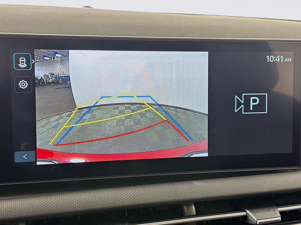 New 2025 Hyundai TUCSON SE