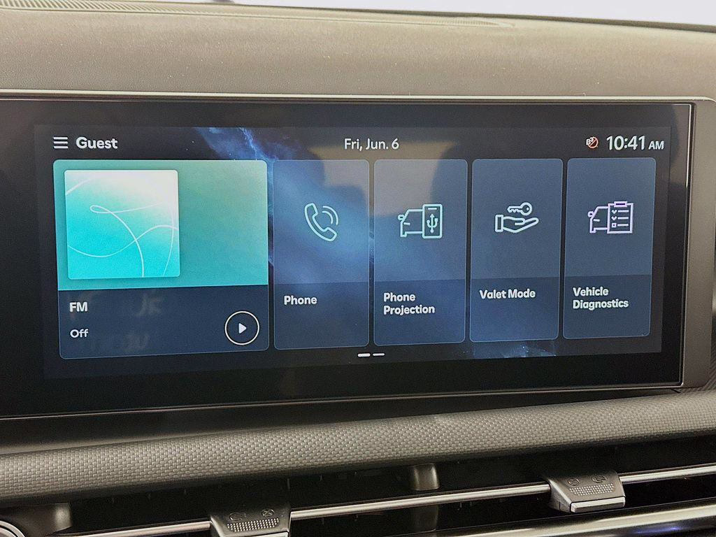 New 2025 Hyundai TUCSON SE