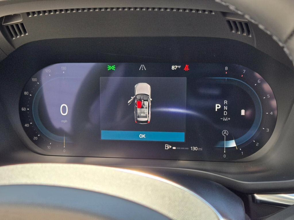 New 2025 Volvo XC60 B5 Core