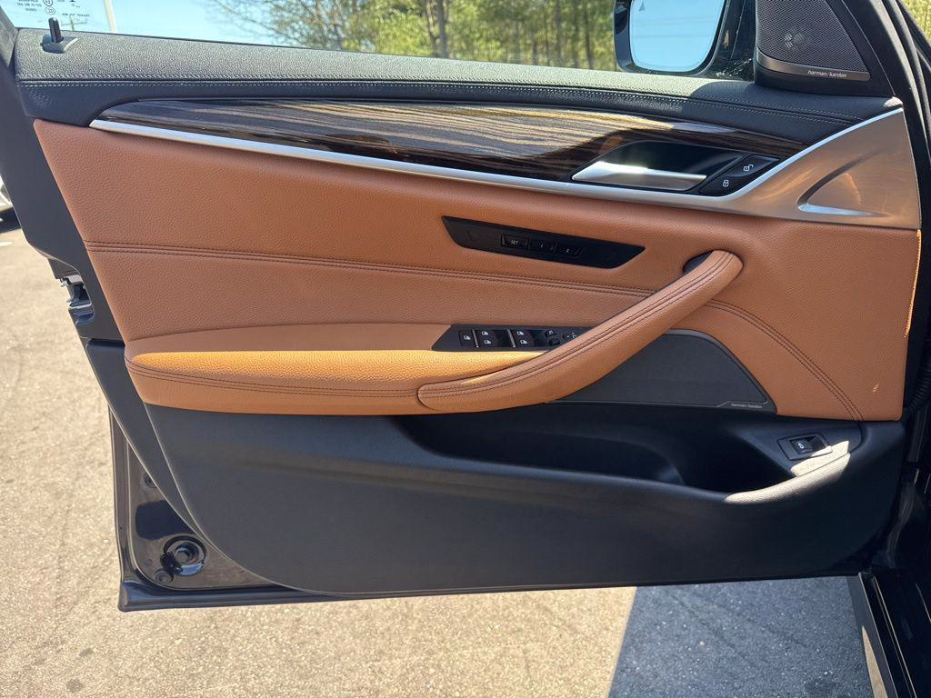 Certified 2023 BMW M550 i Xdrive
