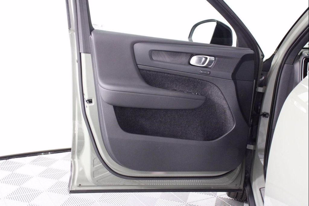 Certified 2023 Volvo XC40 Recharge Pure Electric Twin Core