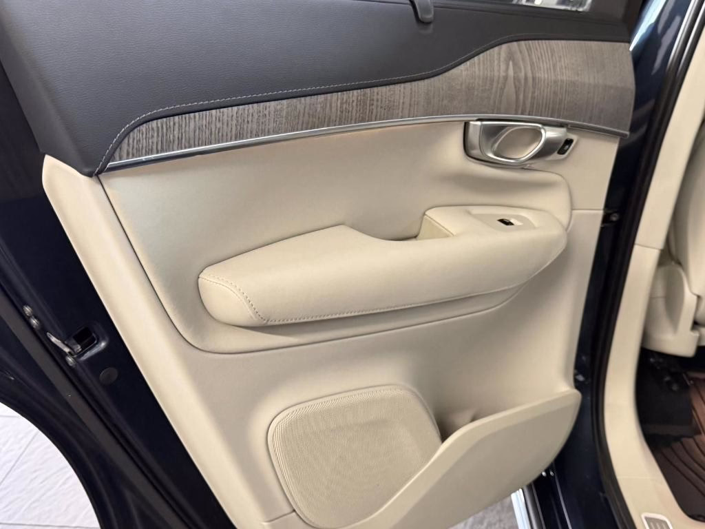 Certified 2023 Volvo XC90 Recharge Plug-In Hybrid T8 Ultimate 6-Seater