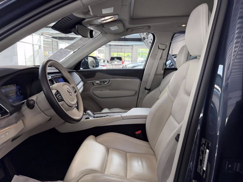 Certified 2023 Volvo XC90 Recharge Plug-In Hybrid T8 Ultimate 6-Seater