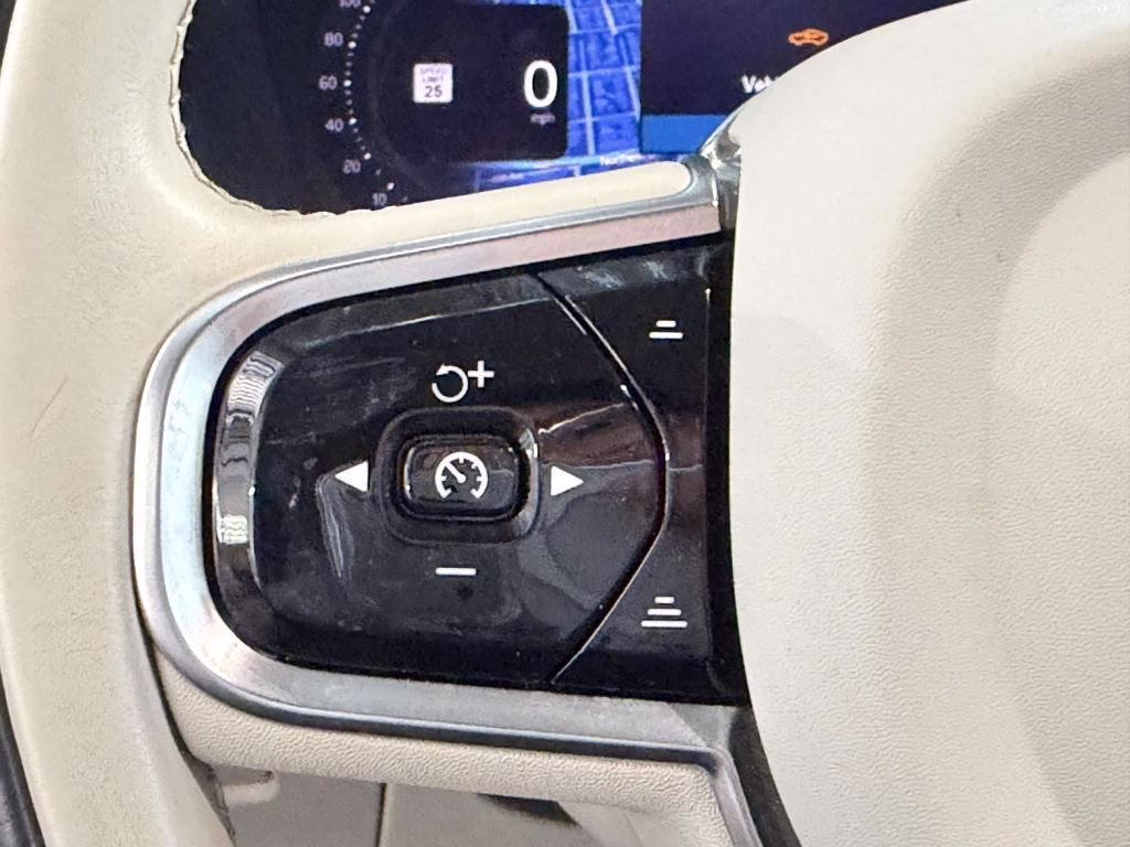 Certified 2023 Volvo XC90 Recharge Plug-In Hybrid T8 Ultimate 6-Seater