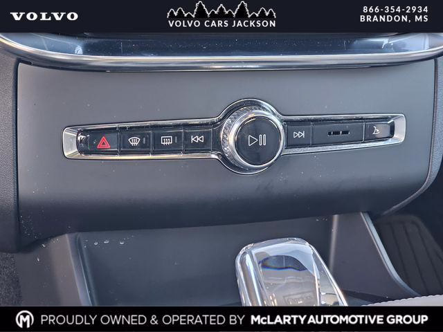 New 2026 Volvo XC90 Plus, B6 AWD Gas (mild hybrid), Gasoline, Bright, 7 Seats