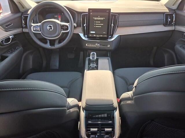 New 2026 Volvo XC90 B5 Core