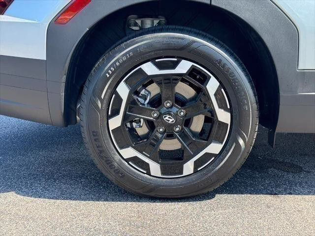 New 2025 Hyundai SANTA FE SE