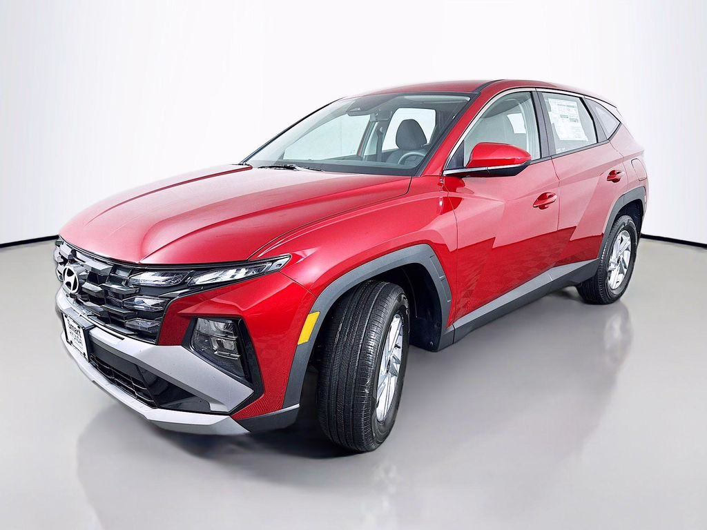 New 2025 Hyundai TUCSON SE