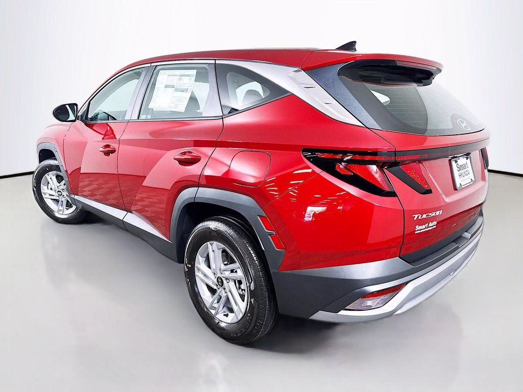 New 2025 Hyundai TUCSON SE