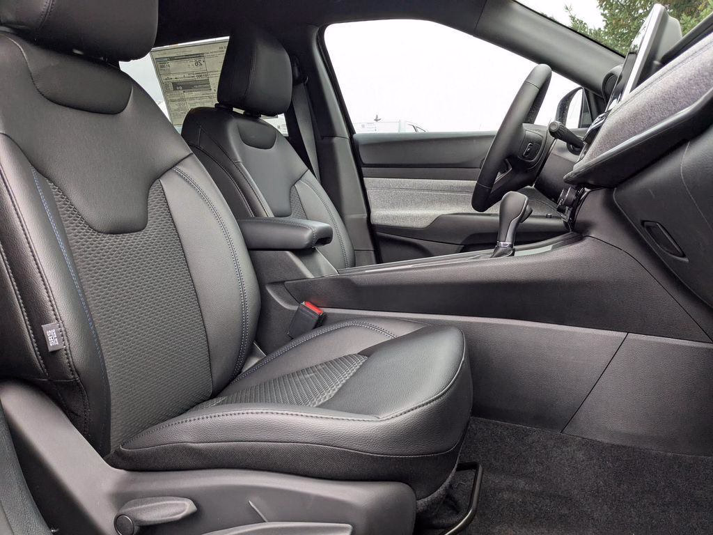 New 2026 Jeep Compass Latitude