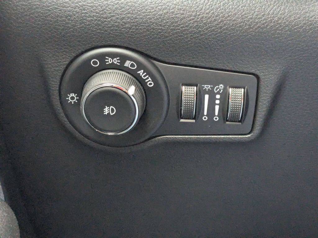 New 2026 Jeep Compass Latitude