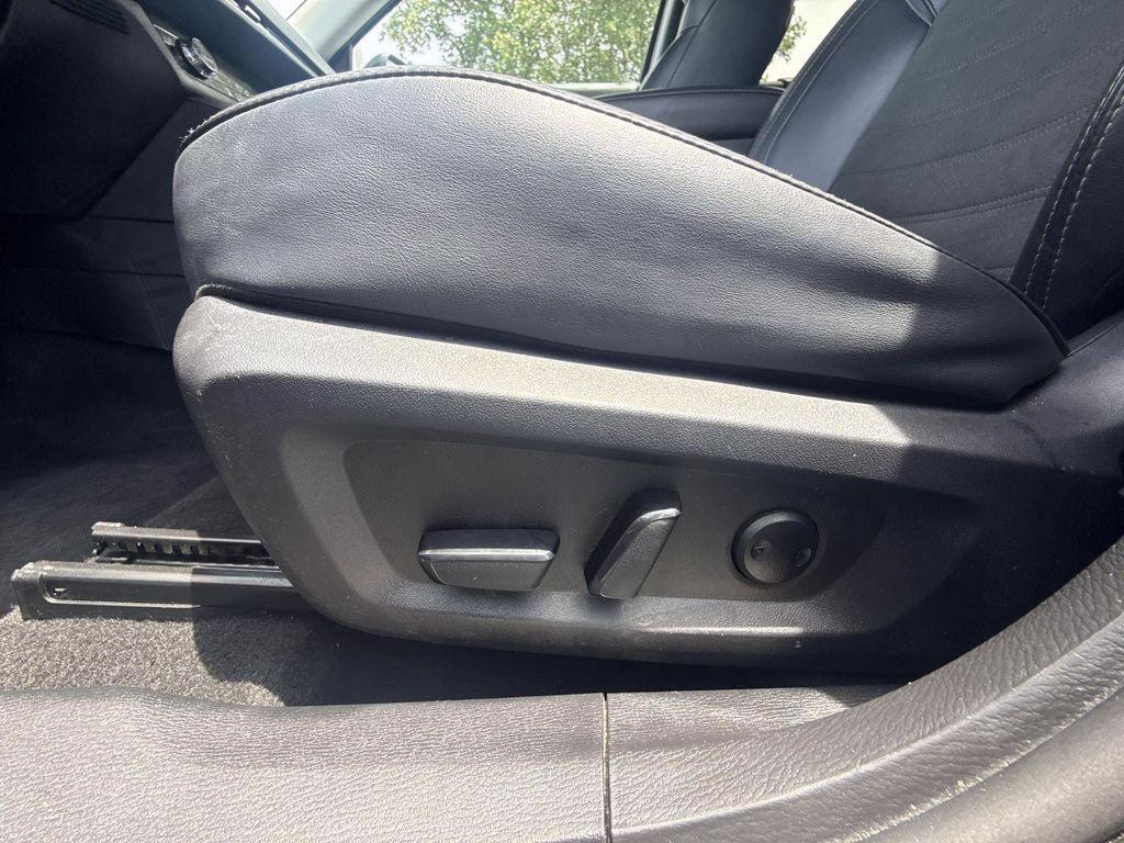 Certified 2024 Mitsubishi Outlander SE