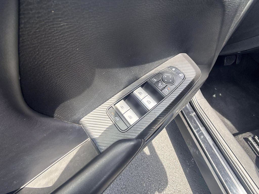 Certified 2024 Mitsubishi Outlander SE